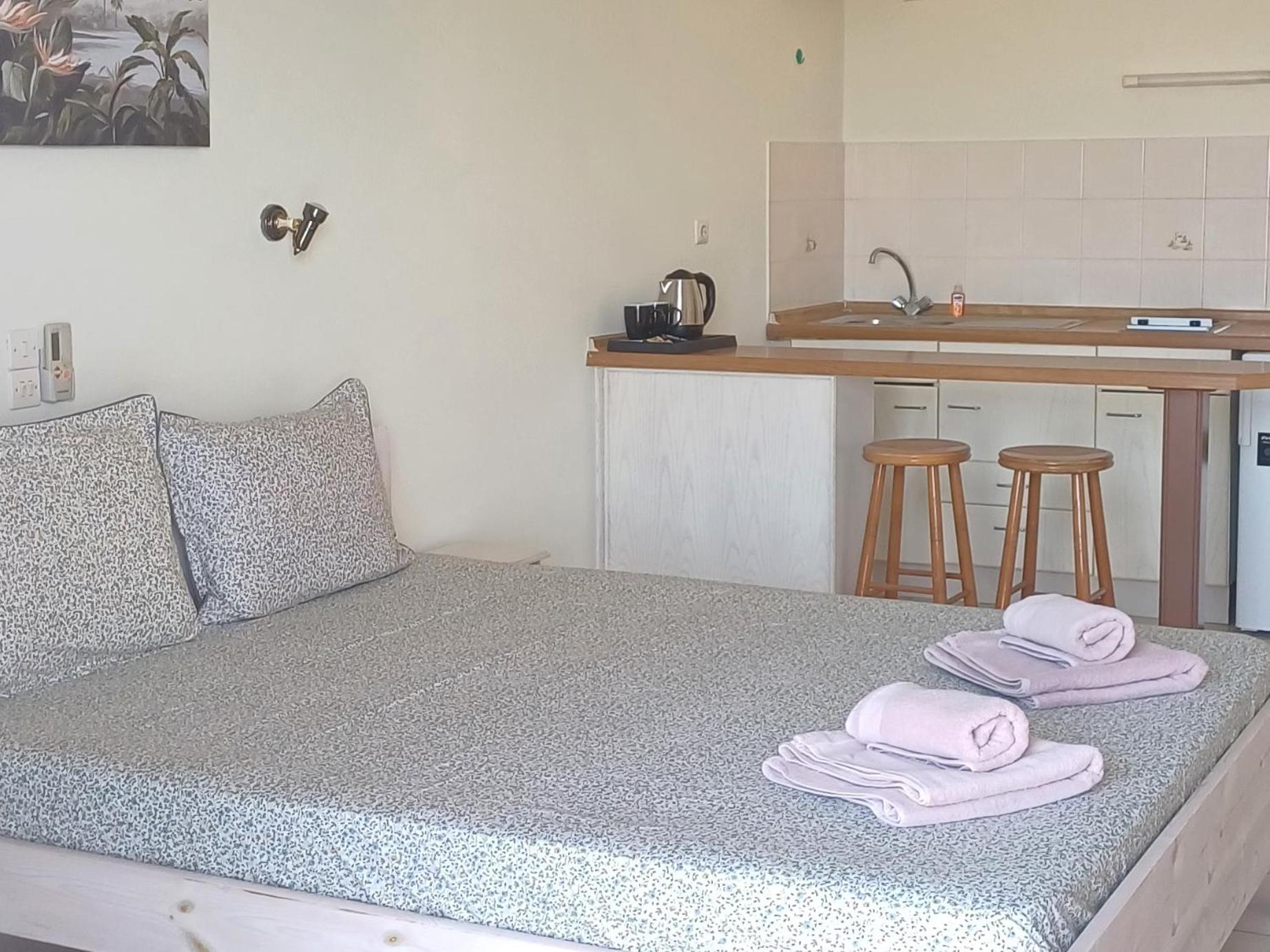 Flora Studios Corfu - Adults Only Benitses (Corfu) Exterior foto