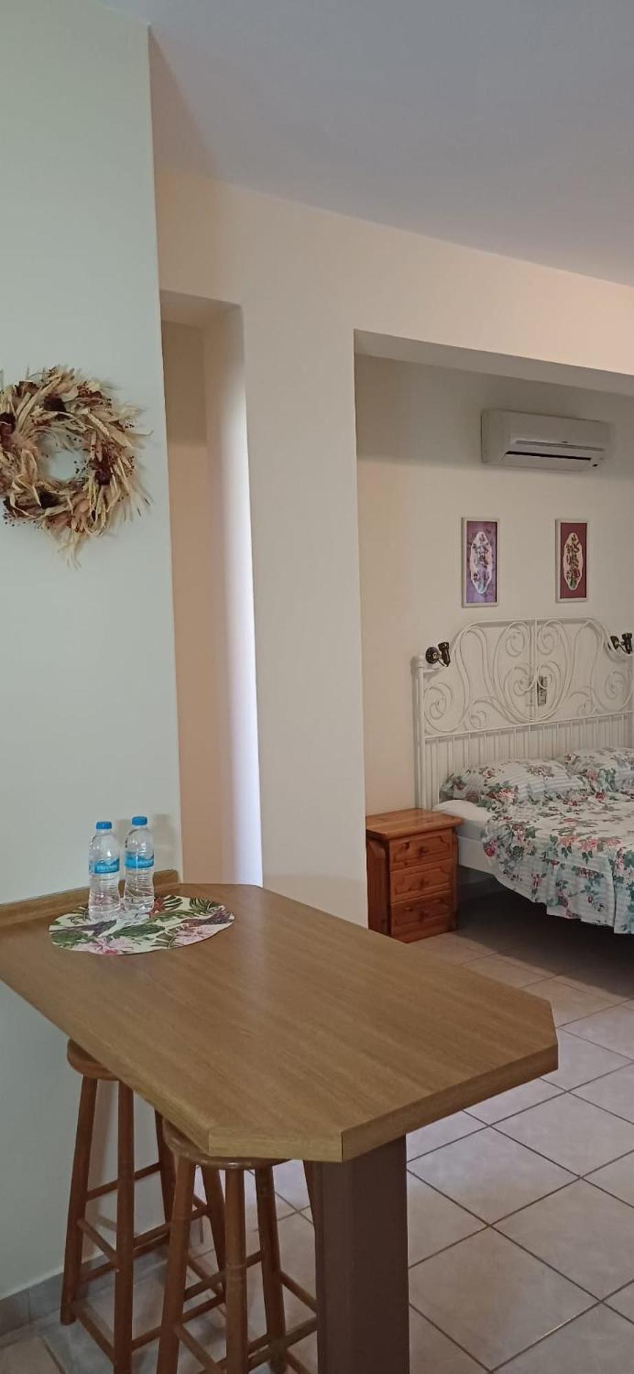 Flora Studios Corfu - Adults Only Benitses (Corfu) Exterior foto