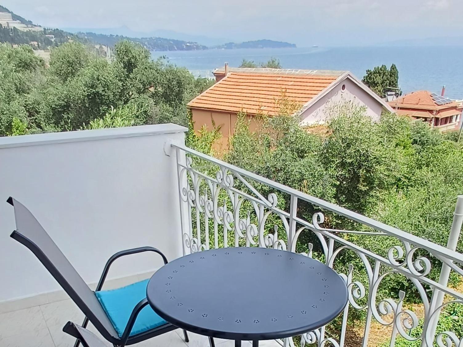 Flora Studios Corfu - Adults Only Benitses (Corfu) Exterior foto